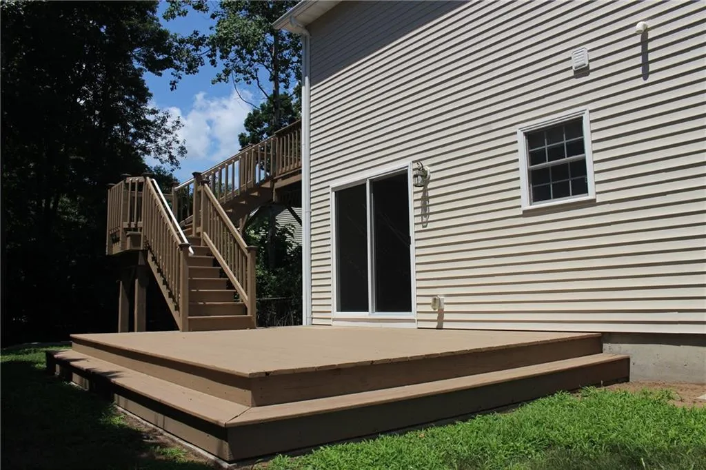 56 Mckay Court Warwick RI 02889