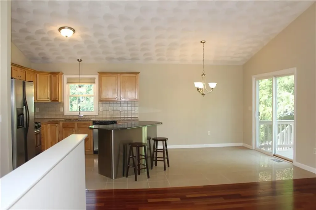 56 Mckay Court Warwick RI 02889