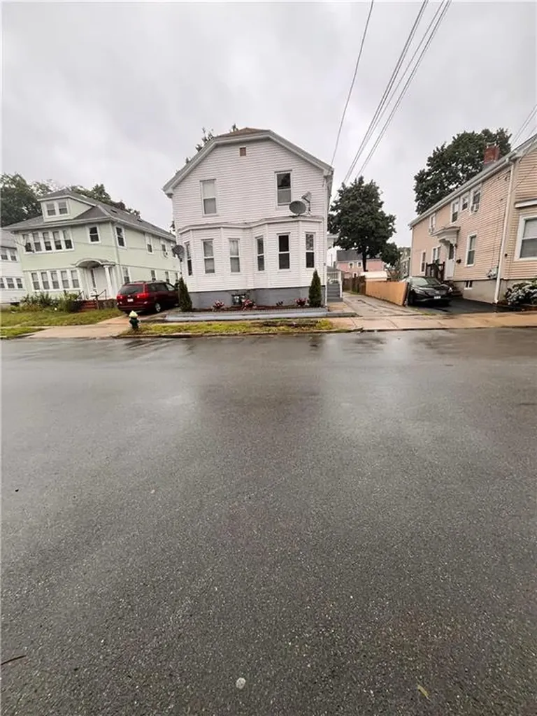17 Rounds Avenue Providence RI 02909