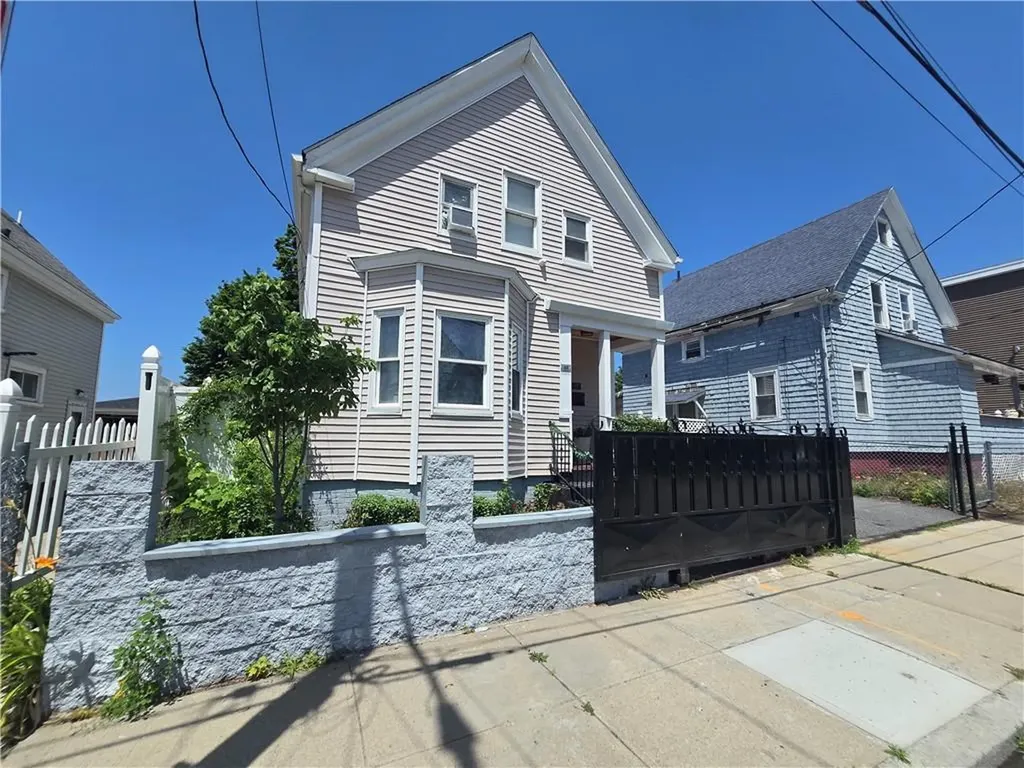 43 Grand Street Providence RI 02907