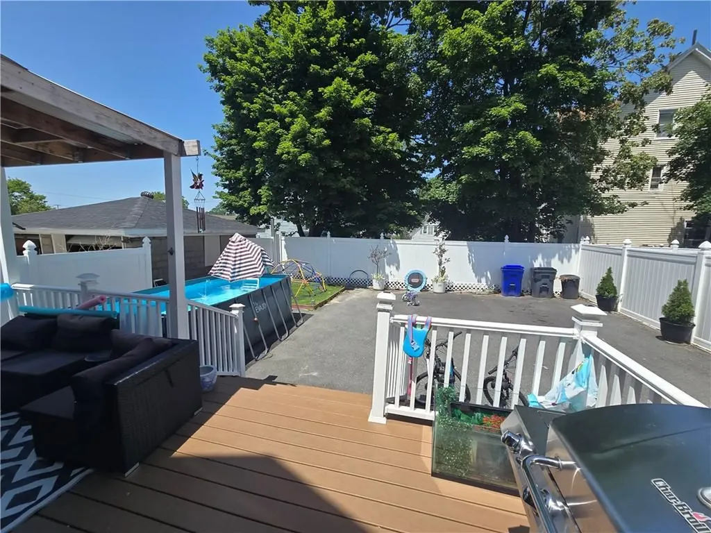 43 Grand Street Providence RI 02907