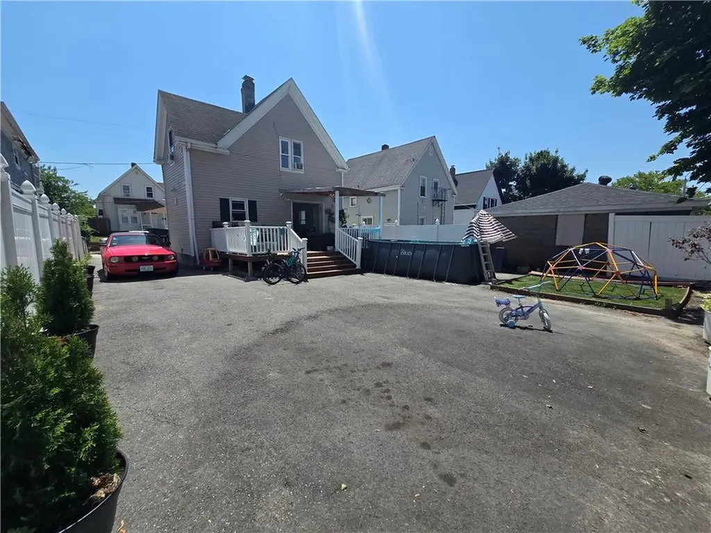 43 Grand Street Providence RI 02907