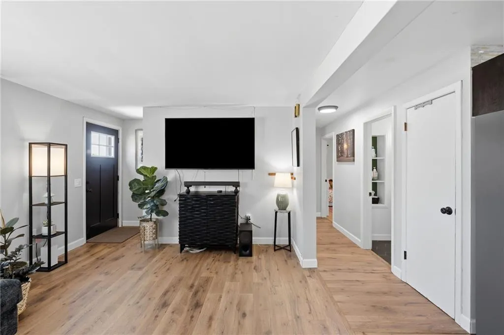 80 Barrett Avenue North Providence RI 02904