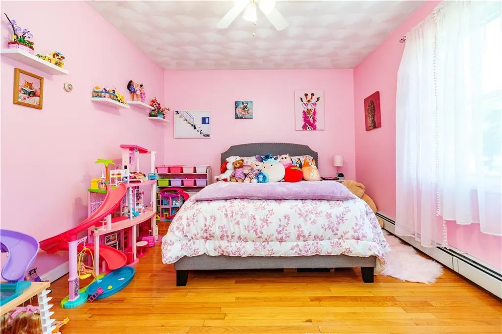 3 Glendale Avenue Warwick RI 02889