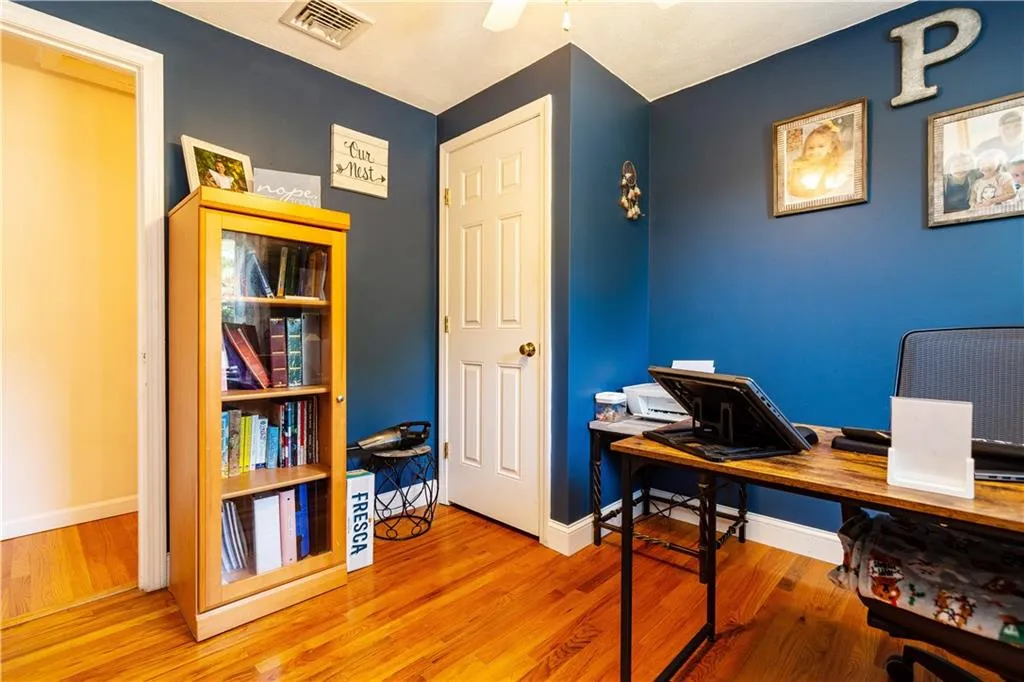 3 Glendale Avenue Warwick RI 02889