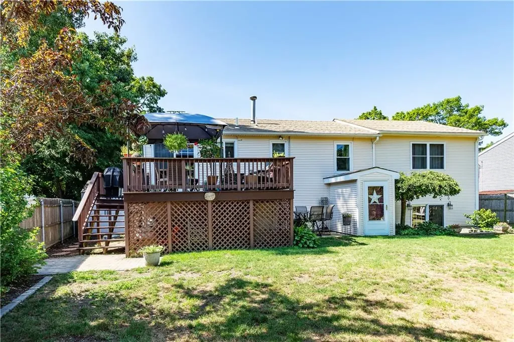3 Glendale Avenue Warwick RI 02889