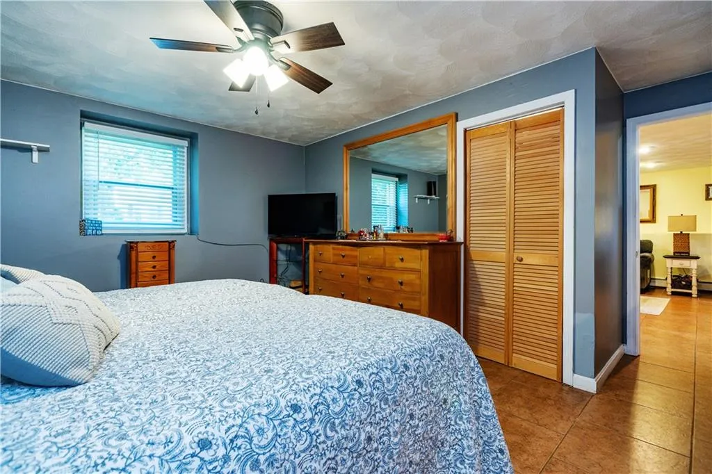 3 Glendale Avenue Warwick RI 02889