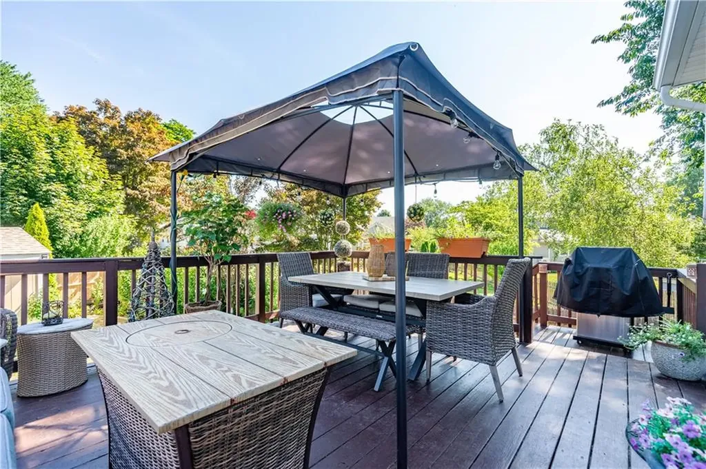 3 Glendale Avenue Warwick RI 02889