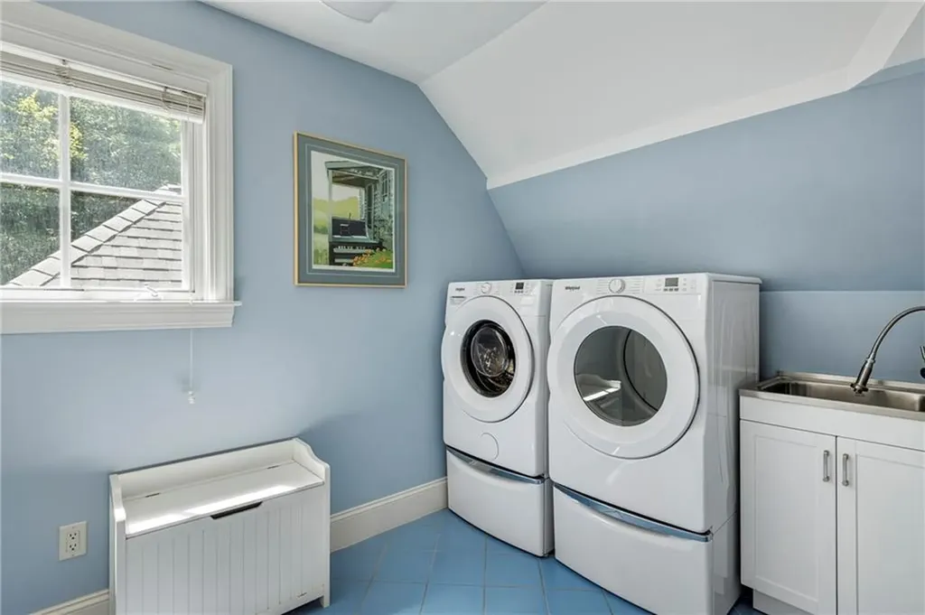 81 Quarry Road North Kingstown RI 02874