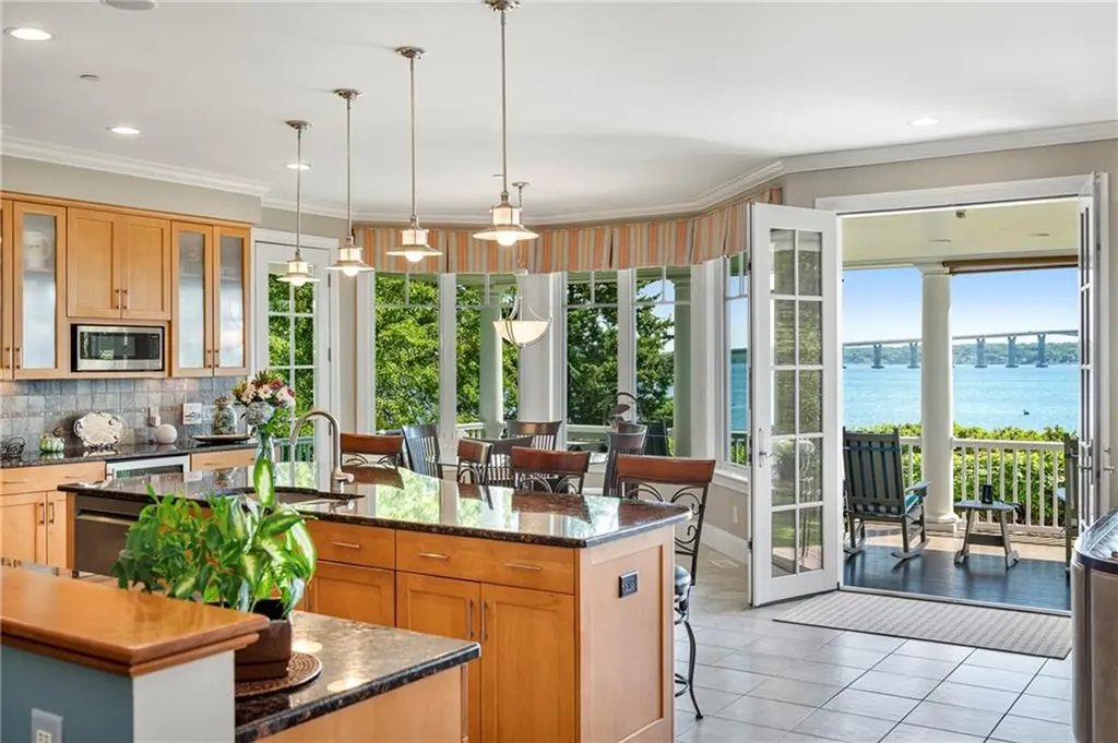 81 Quarry Road North Kingstown RI 02874