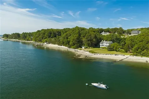 81 Quarry Road North Kingstown RI 02874