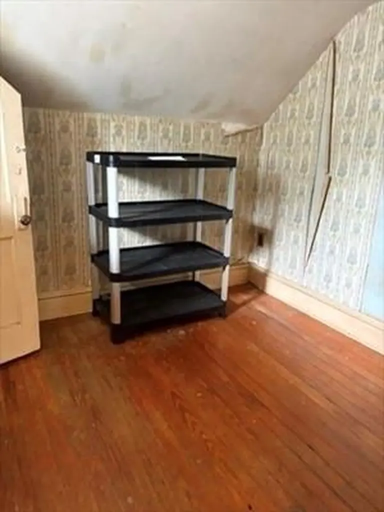 2 Barden Lane Warren RI 02885