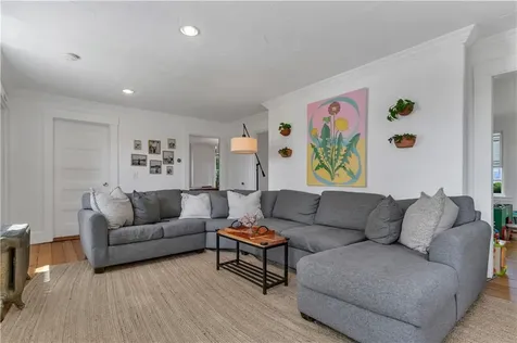 279 Jepson Lane Portsmouth RI 02871