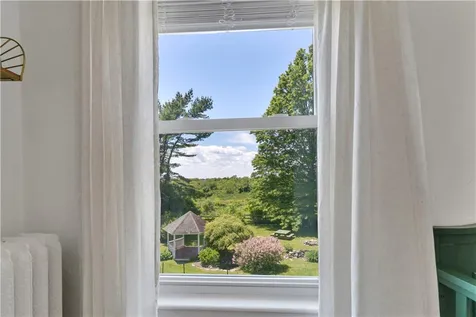 279 Jepson Lane Portsmouth RI 02871