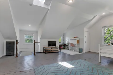 279 Jepson Lane Portsmouth RI 02871