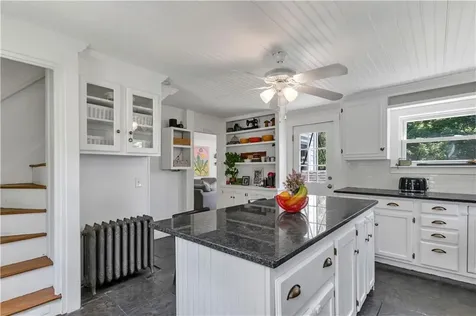 279 Jepson Lane Portsmouth RI 02871