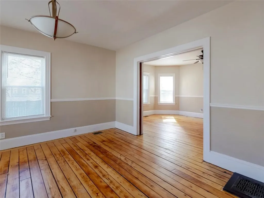 18 Meader Street Providence RI 02909