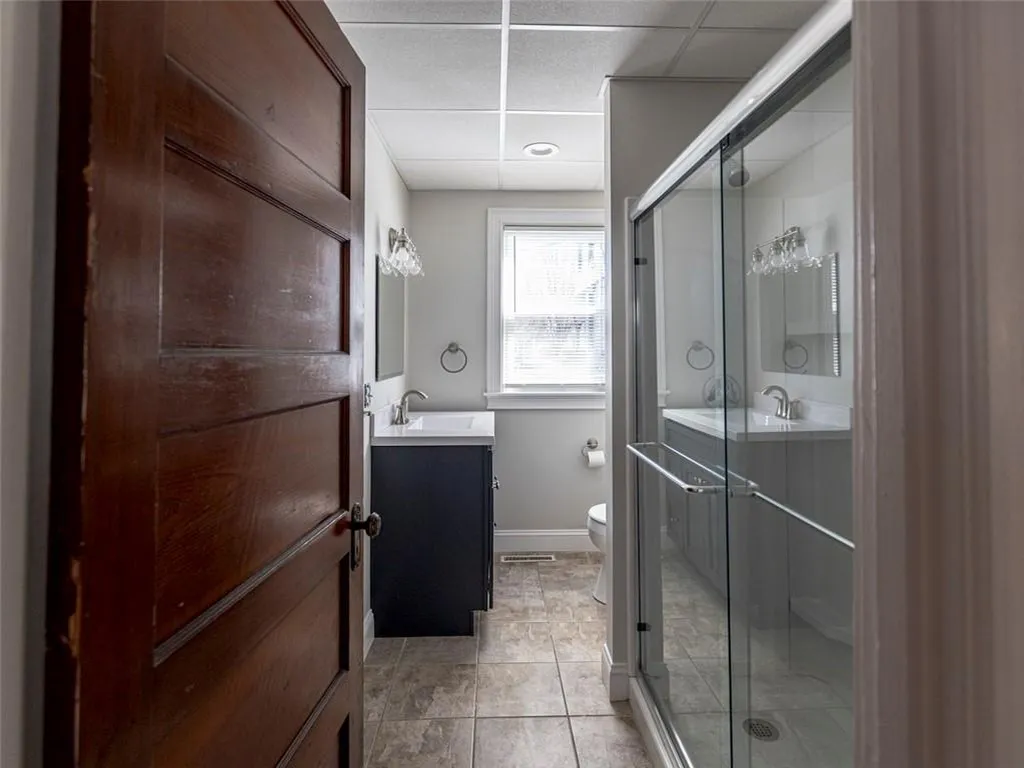 18 Meader Street Providence RI 02909