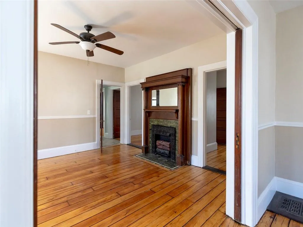 18 Meader Street Providence RI 02909