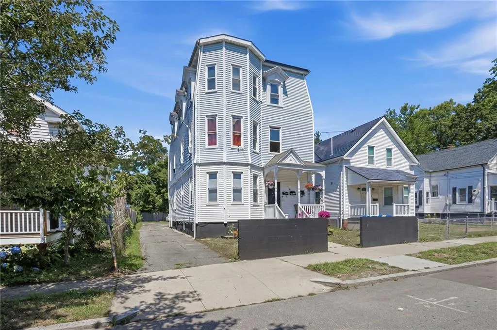 53 Alger Avenue Providence RI 02907