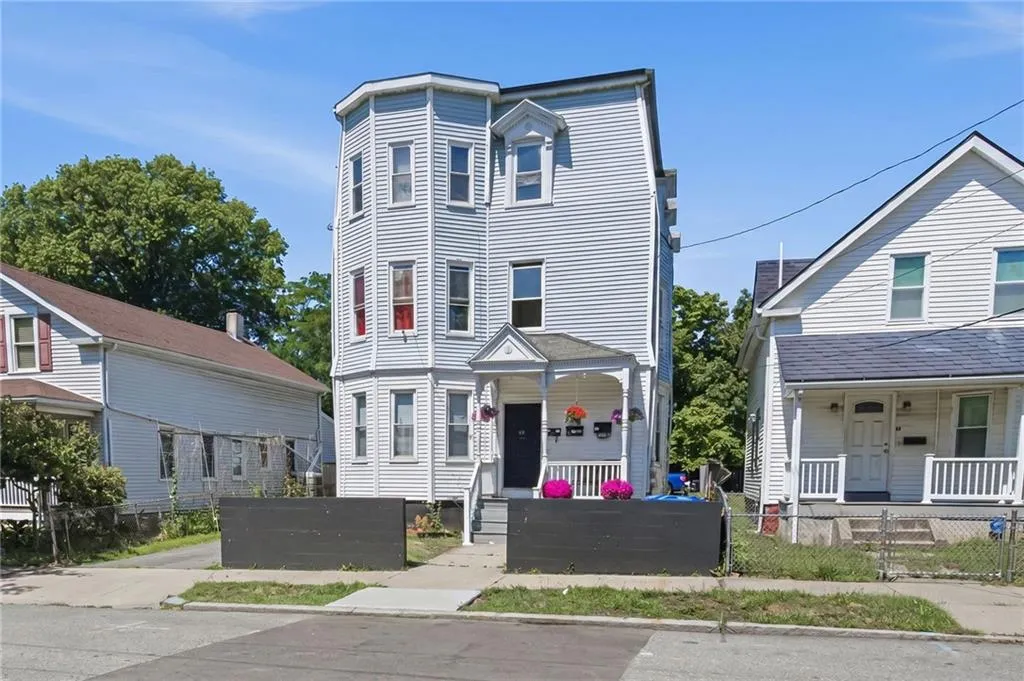 53 Alger Avenue Providence RI 02907