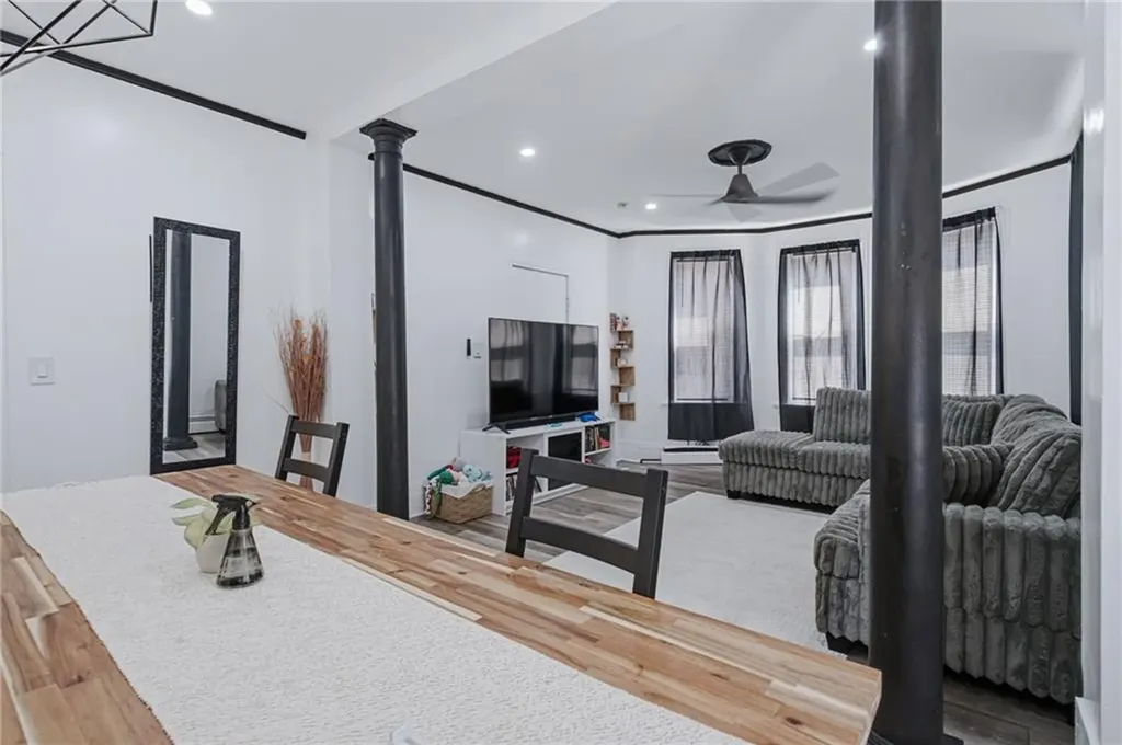 53 Alger Avenue Providence RI 02907