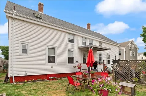 25 Davis Street Warren RI 02885