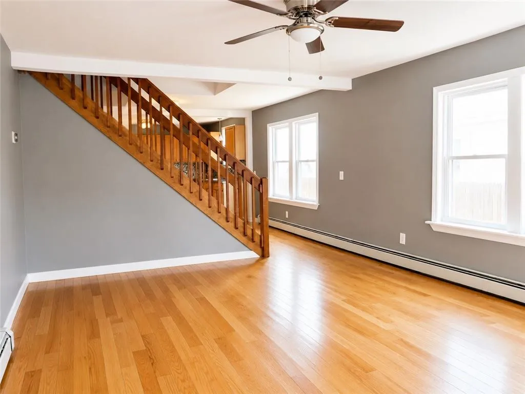 19 Dryden Boulevard Warwick RI 02888