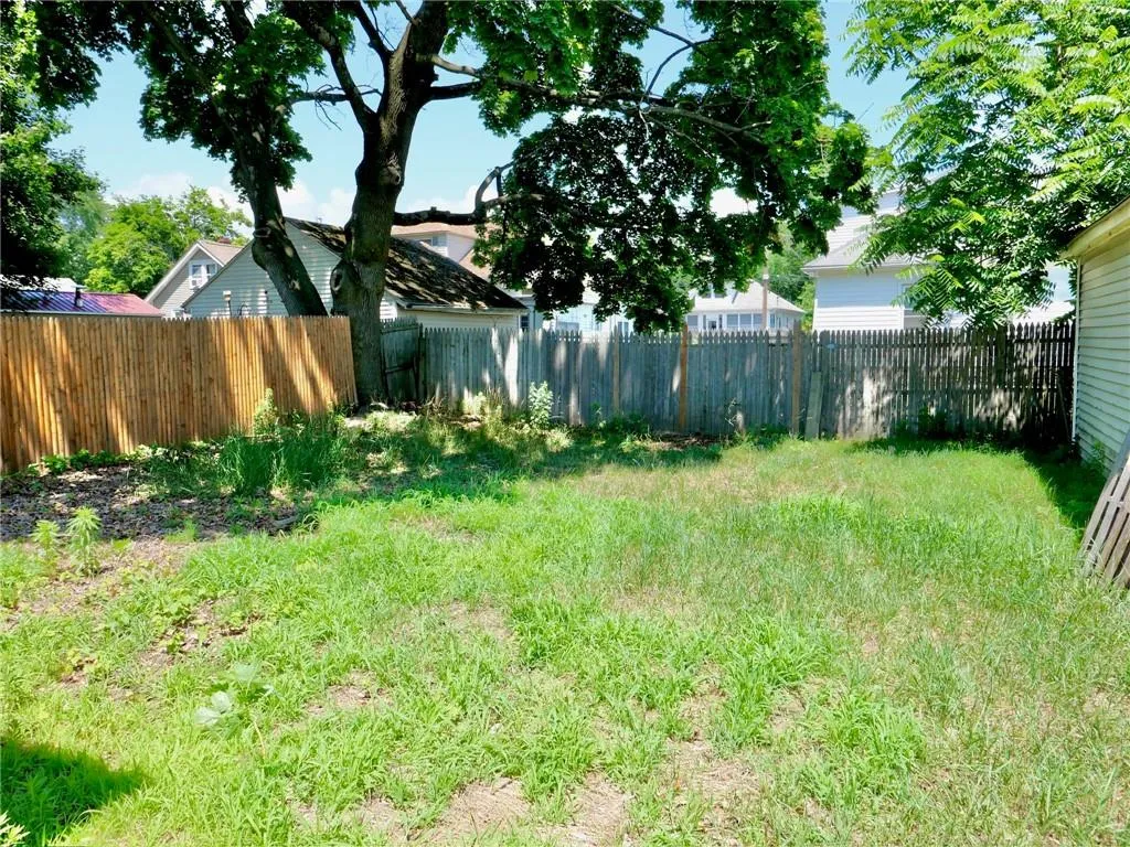 19 Dryden Boulevard Warwick RI 02888