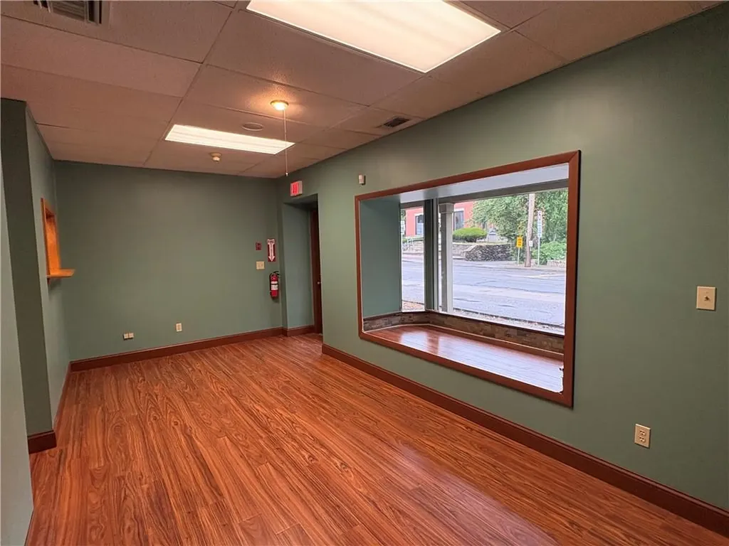 570 Putnam Pike Smithfield RI 02828