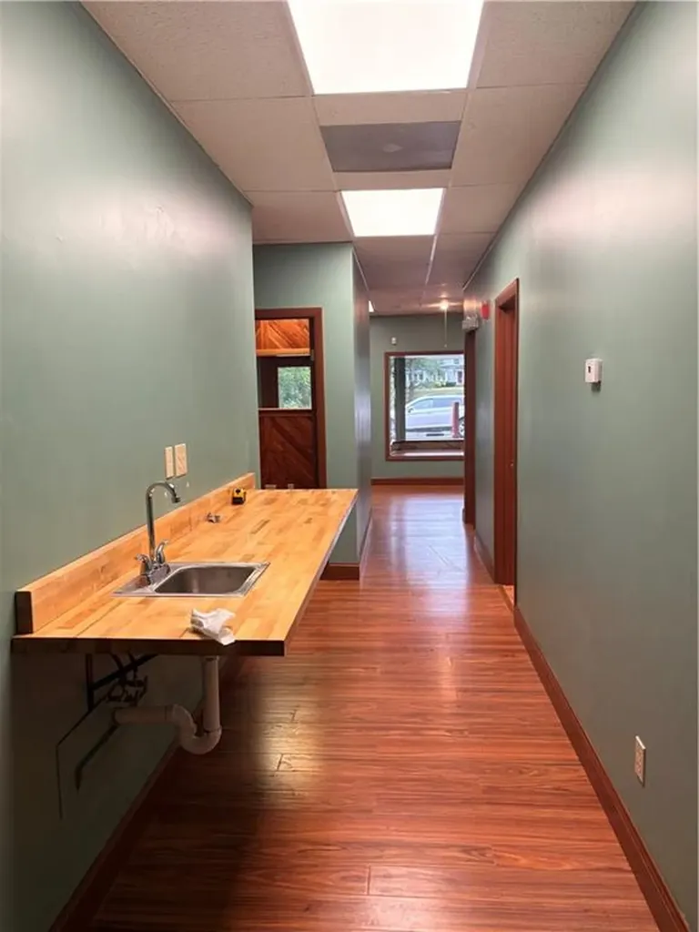 570 Putnam Pike Smithfield RI 02828
