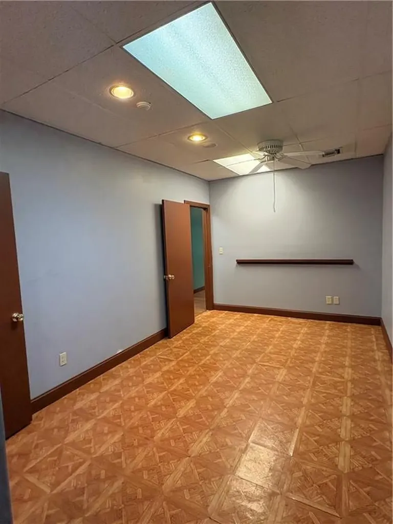 570 Putnam Pike Smithfield RI 02828