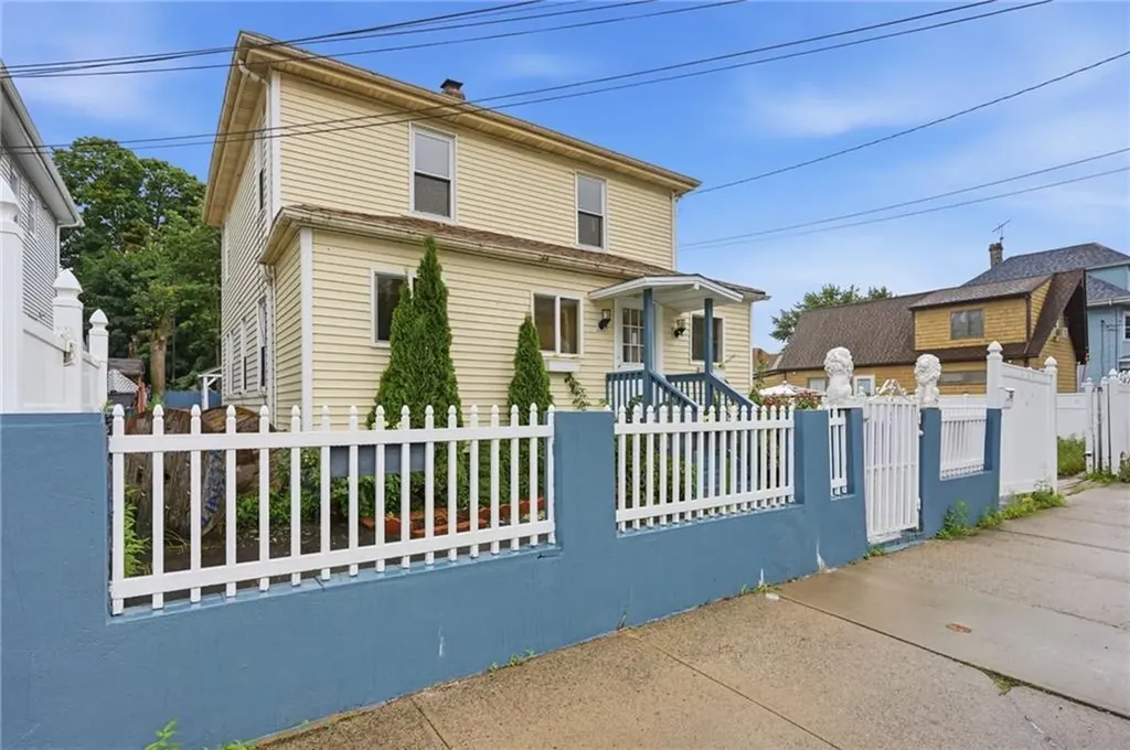 16 Broom Street Providence RI 02905
