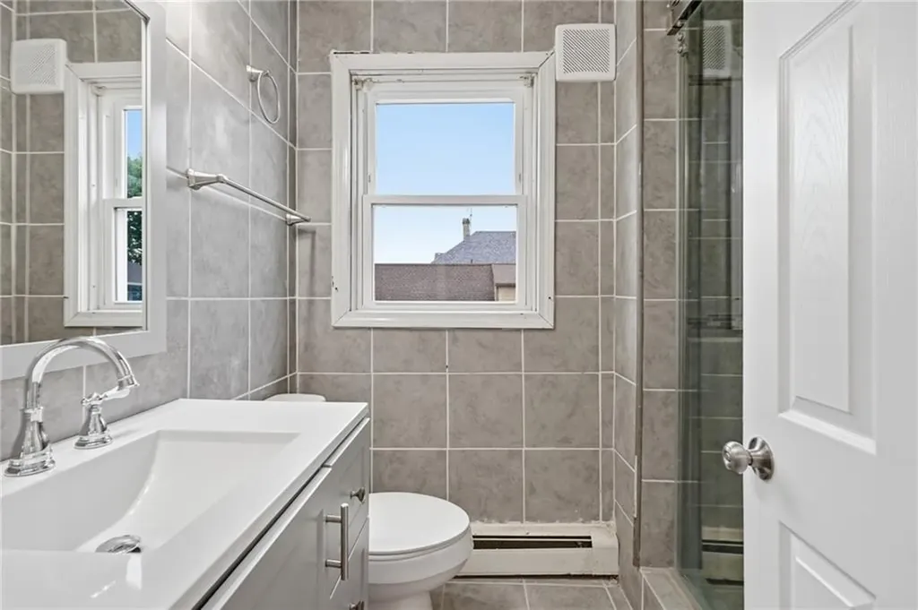 16 Broom Street Providence RI 02905