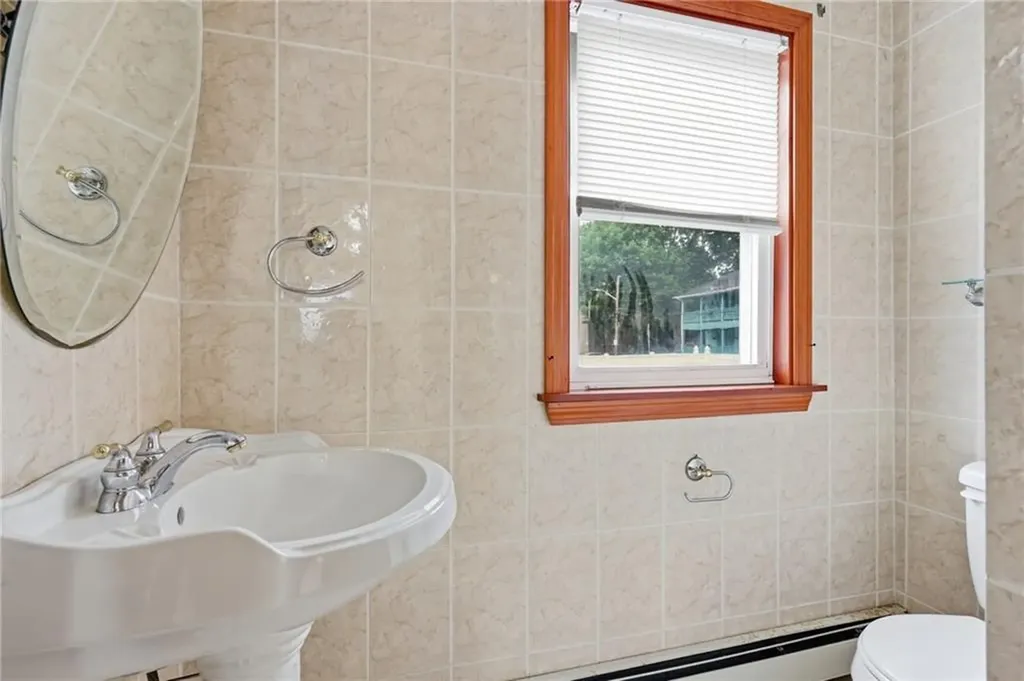 16 Broom Street Providence RI 02905