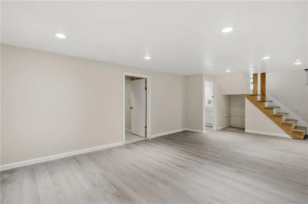 16 Broom Street Providence RI 02905