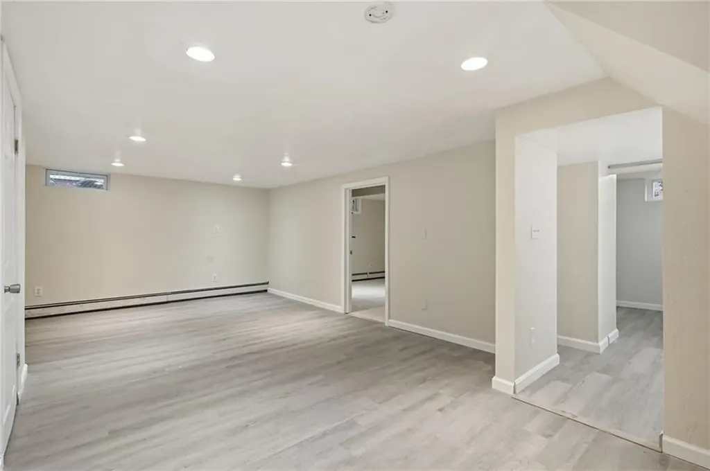 16 Broom Street Providence RI 02905