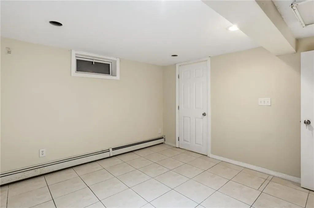 16 Broom Street Providence RI 02905