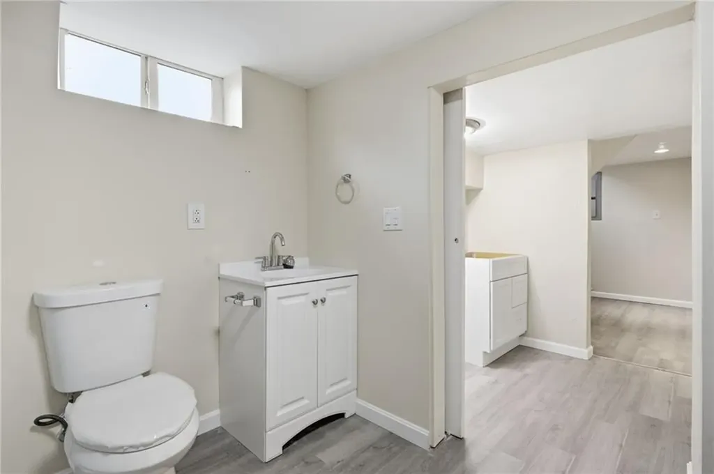 16 Broom Street Providence RI 02905