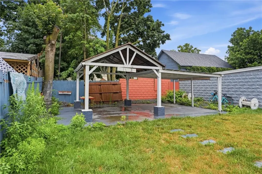 16 Broom Street Providence RI 02905