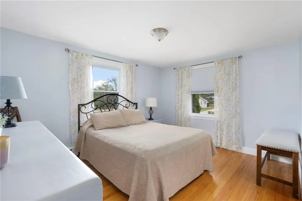 25 Leroy Avenue Warwick RI 02889