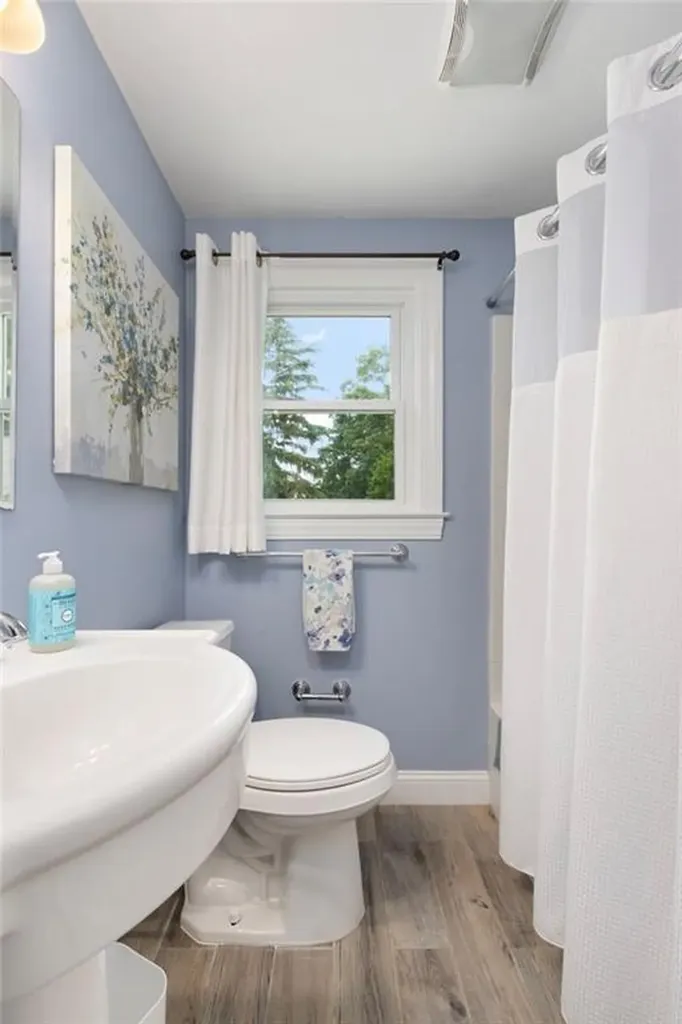 25 Leroy Avenue Warwick RI 02889