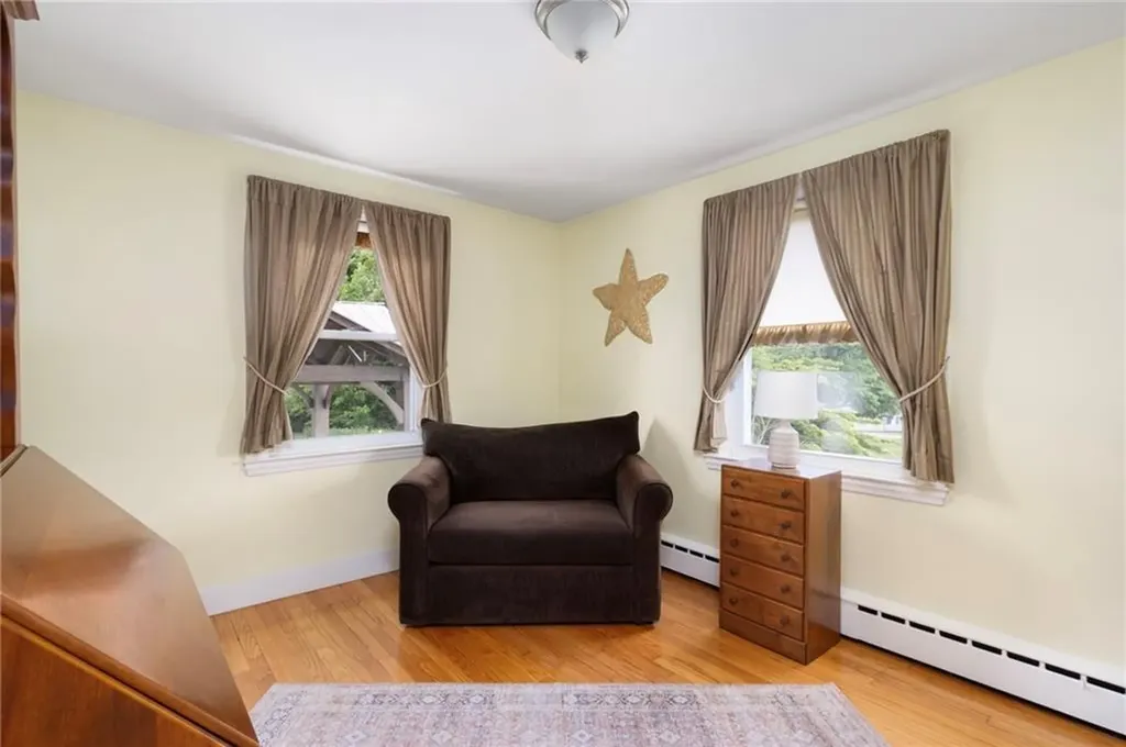 25 Leroy Avenue Warwick RI 02889