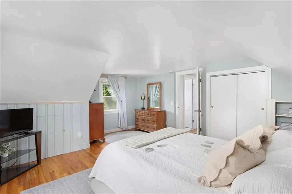 25 Leroy Avenue Warwick RI 02889