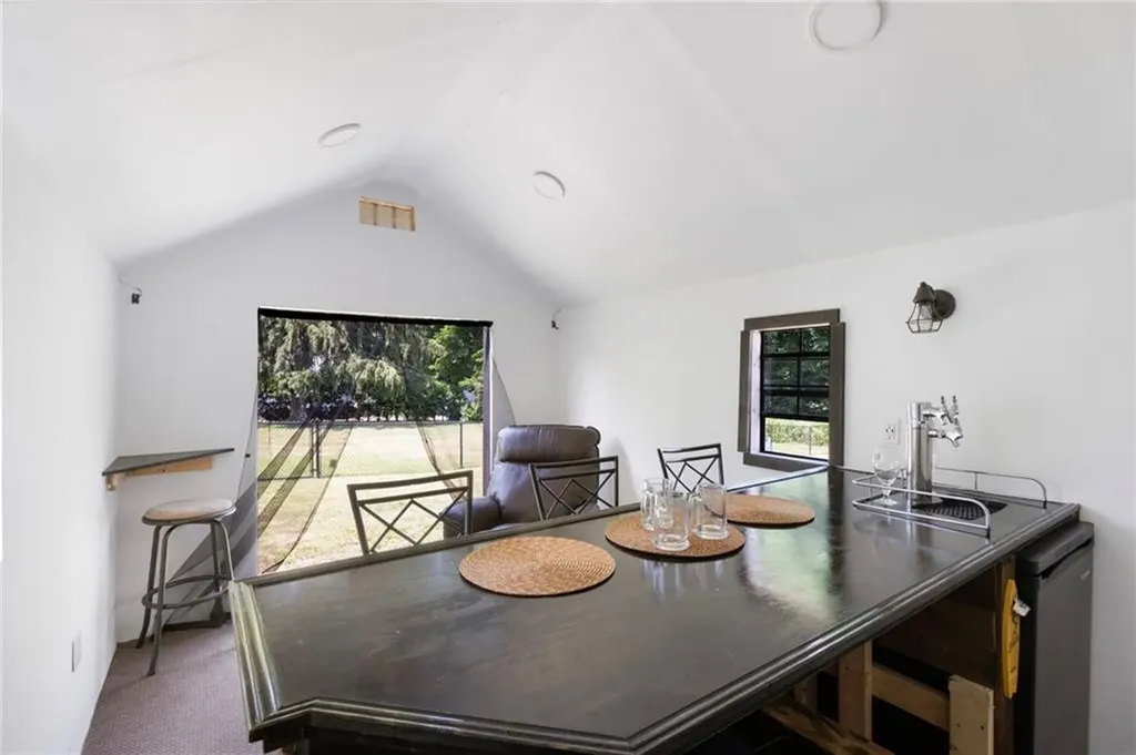 25 Leroy Avenue Warwick RI 02889