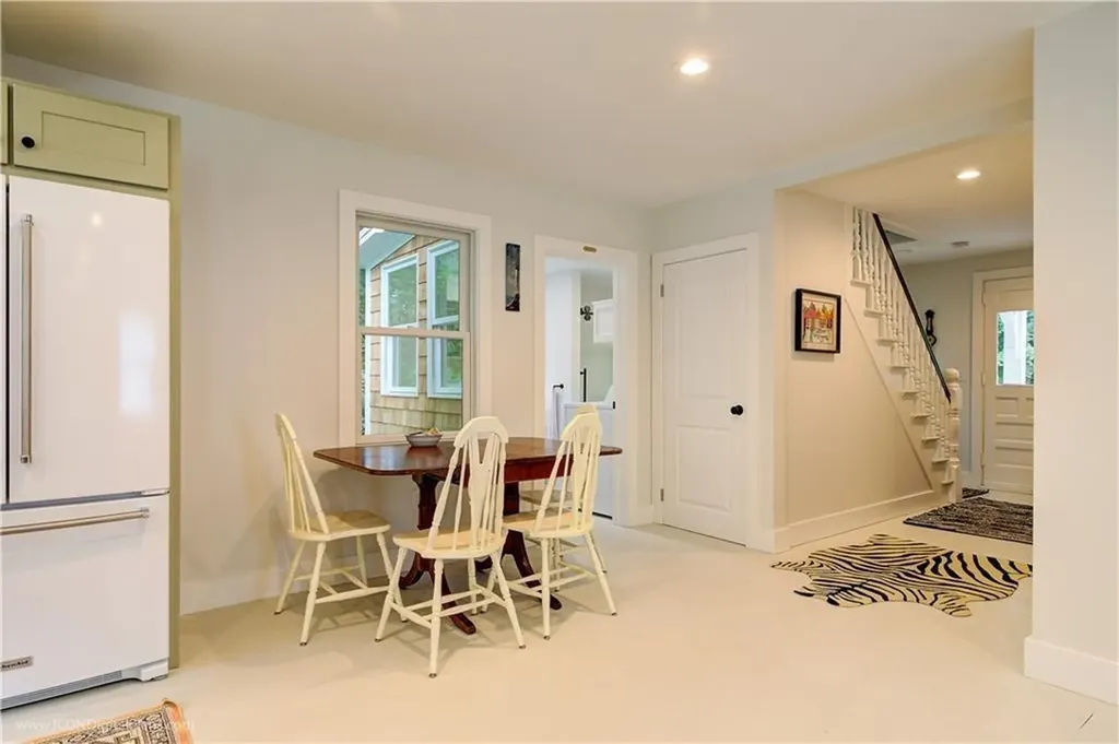 59 Melrose Avenue Jamestown RI 02835