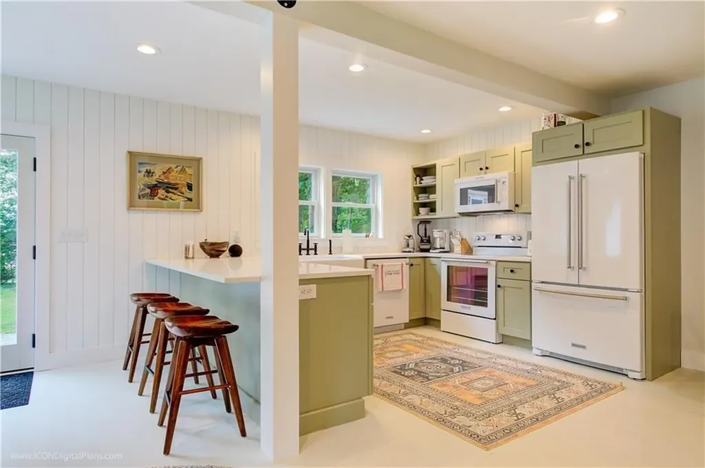 59 Melrose Avenue Jamestown RI 02835
