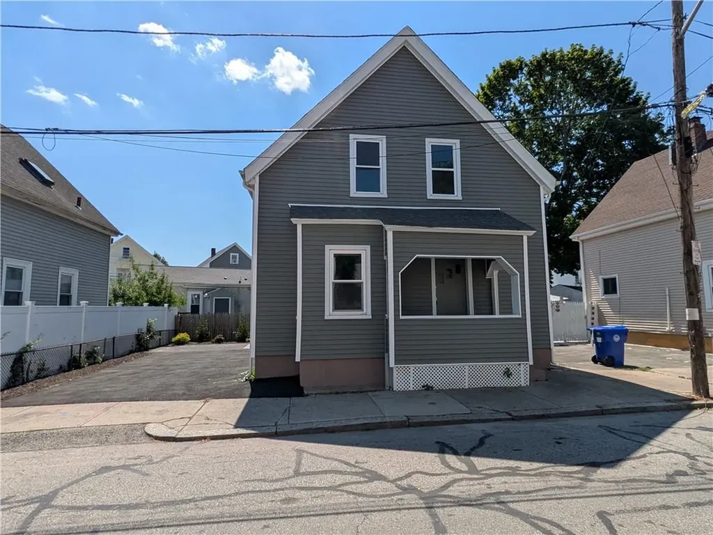 35 Lawrence Street Providence RI 02909