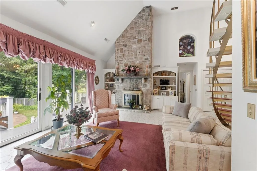 14 Maplecrest Drive Smithfield RI 02828