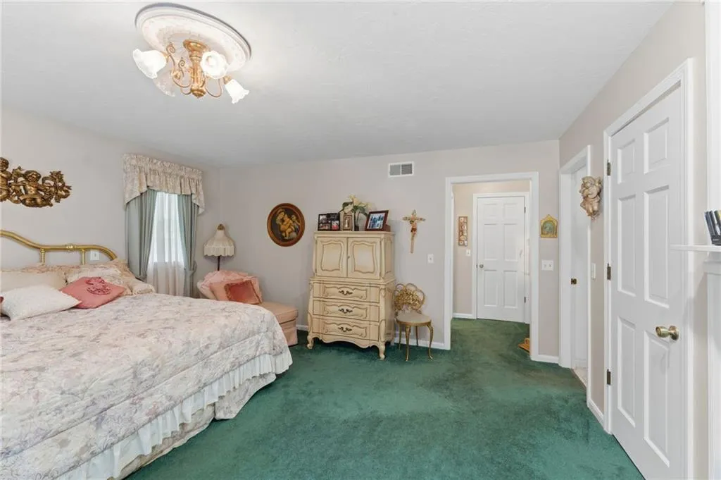 14 Maplecrest Drive Smithfield RI 02828